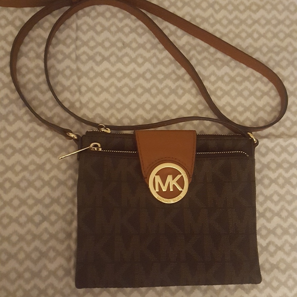 MK Crossbody bag